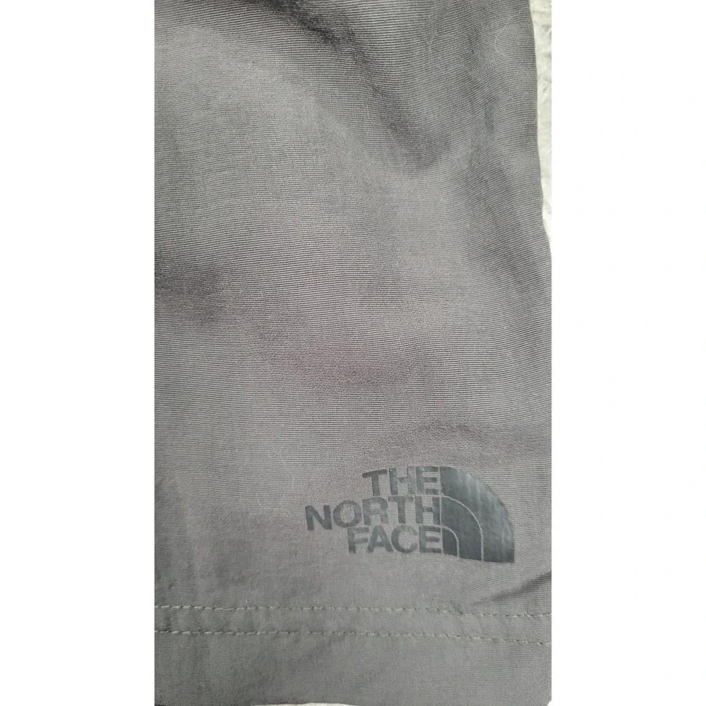 The North Face Mens FlashDry Belted Hiking Shorts Dark Gray Athletic Size Medium